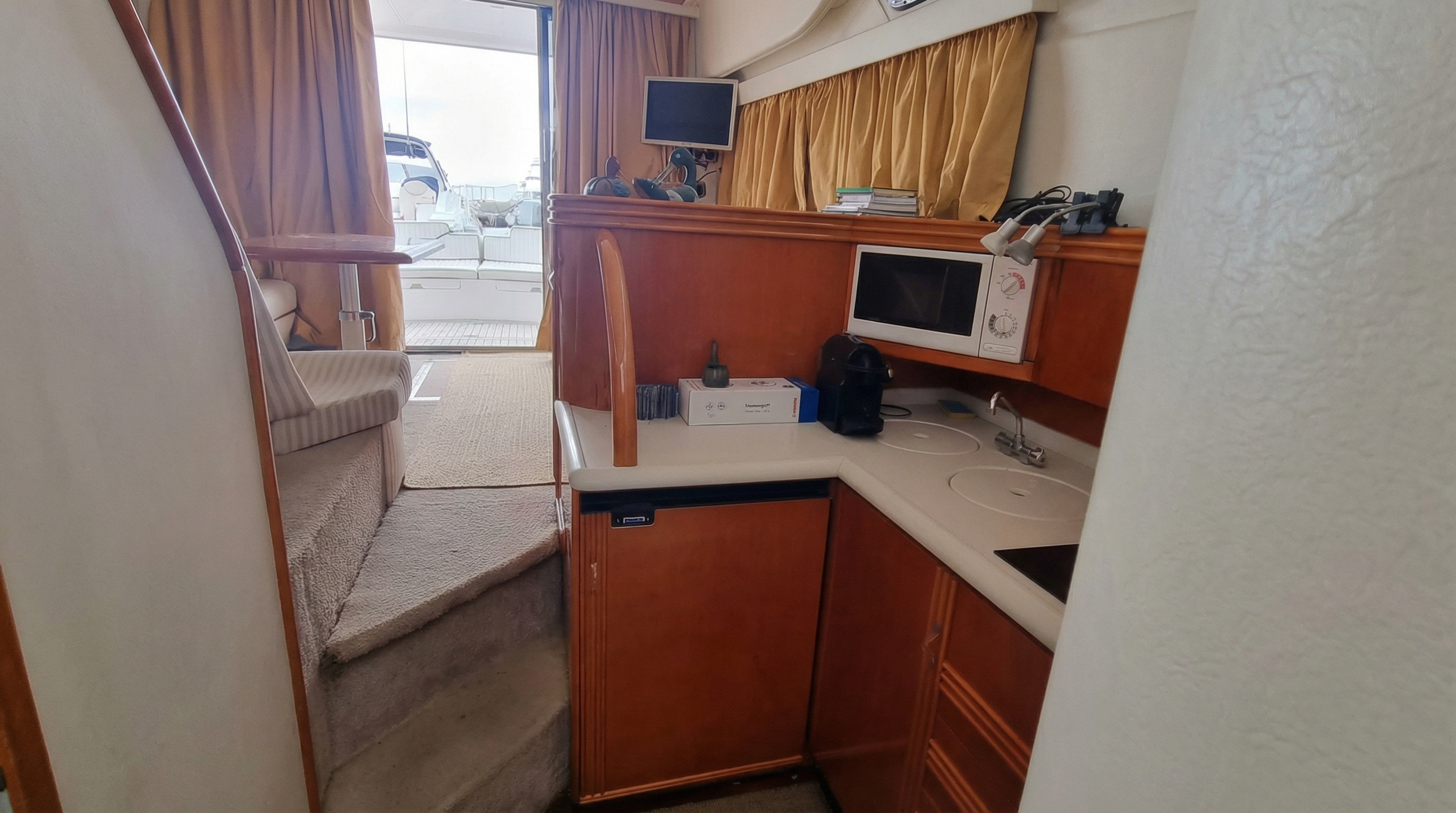 Astondoa 39 — photo 14 of 20