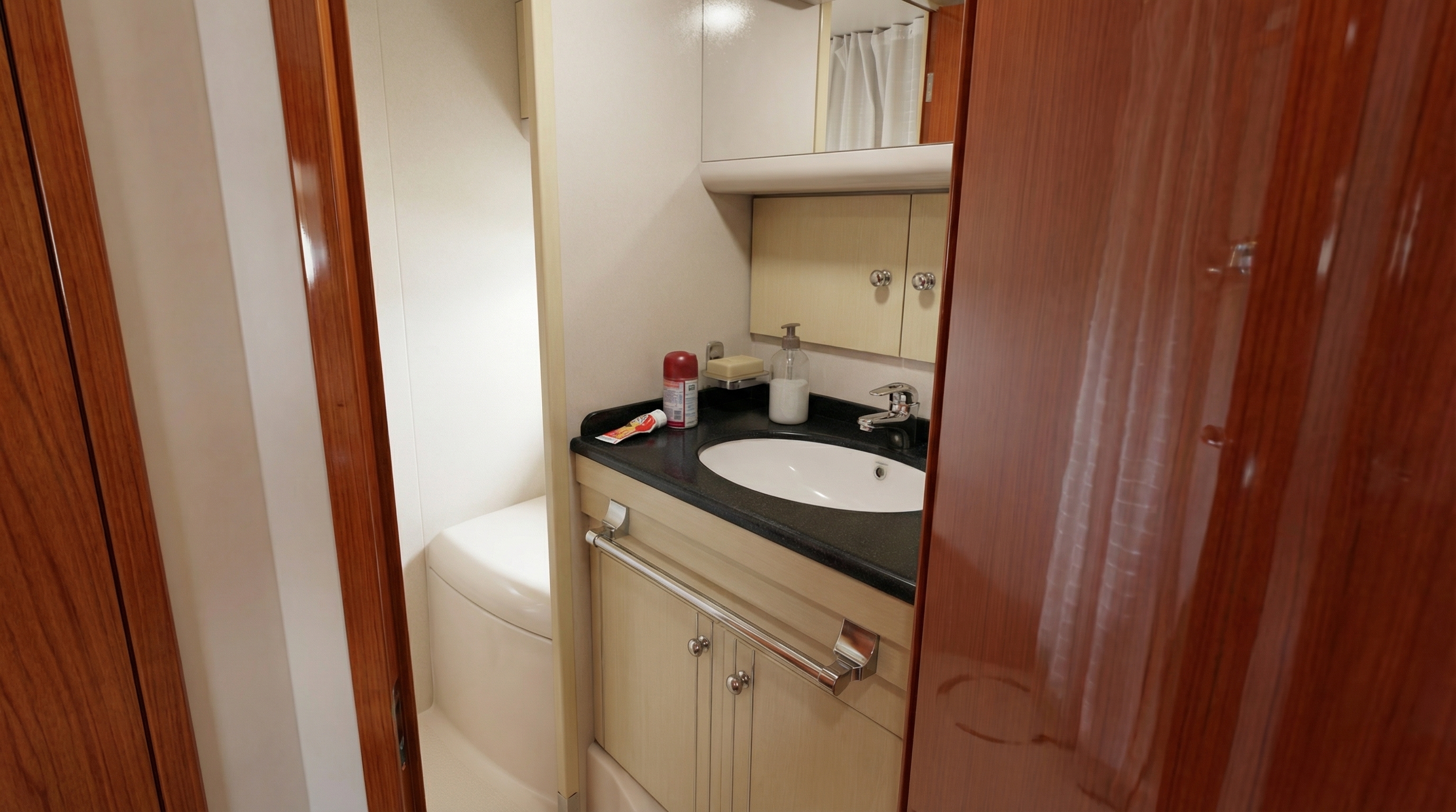 Astondoa 39 — photo 19 of 20