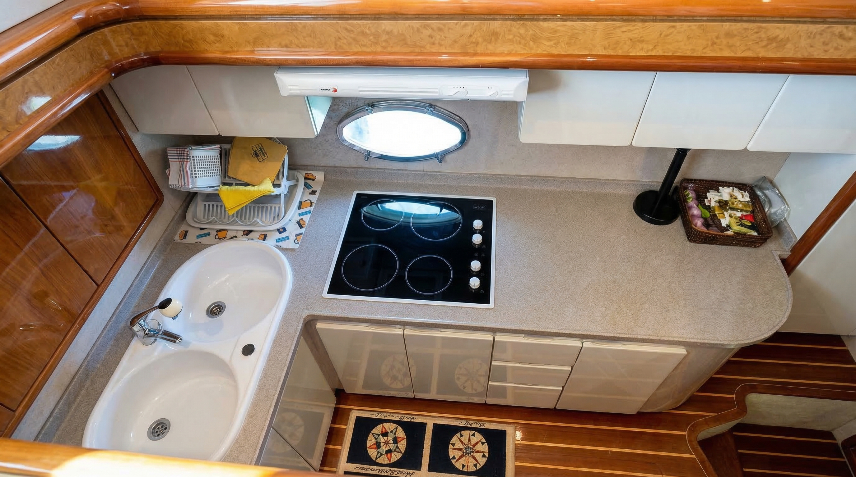 Astondoa 53 GLX — photo 8 of 25