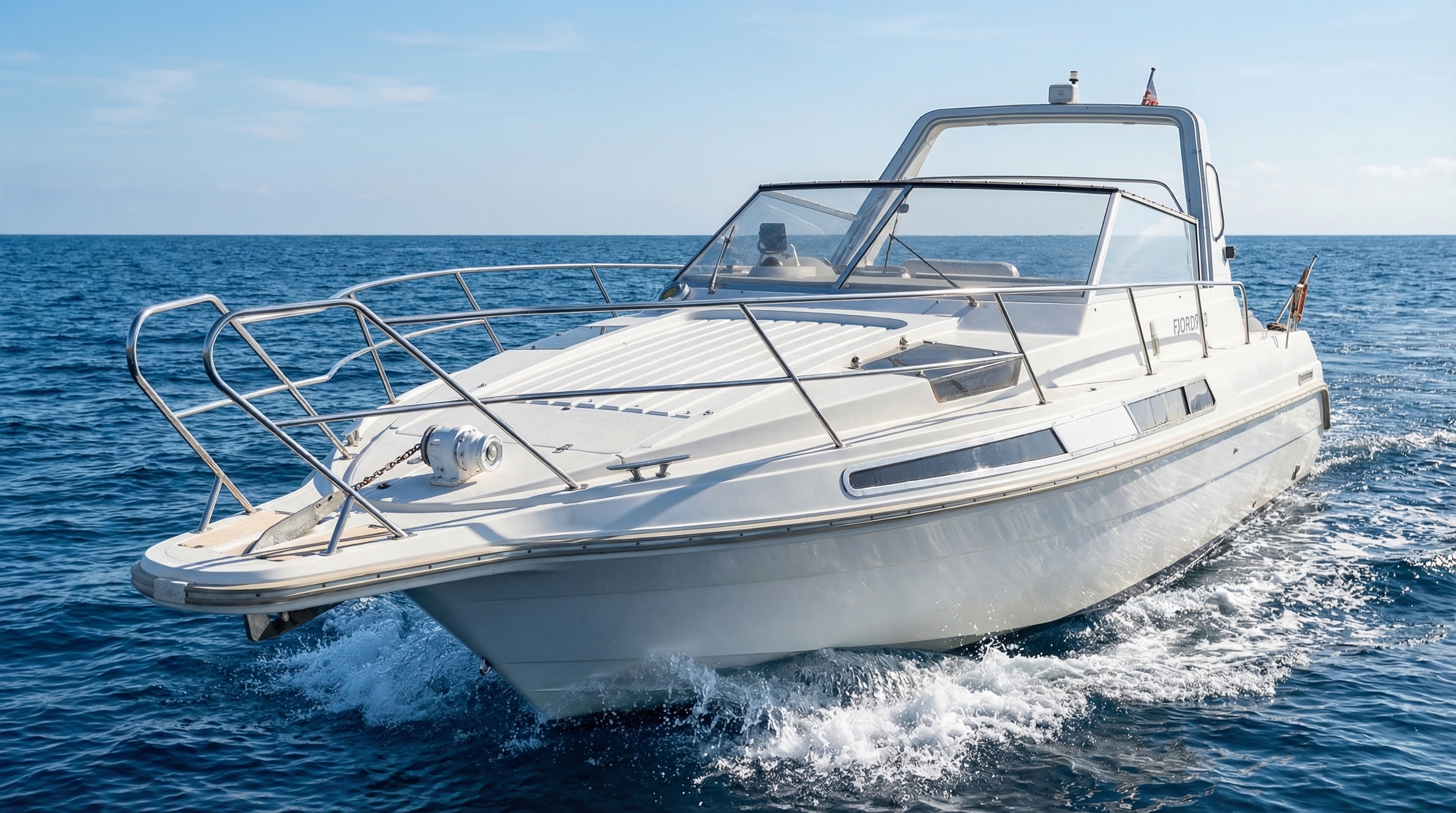 Fjord 900 — photo 10 of 12