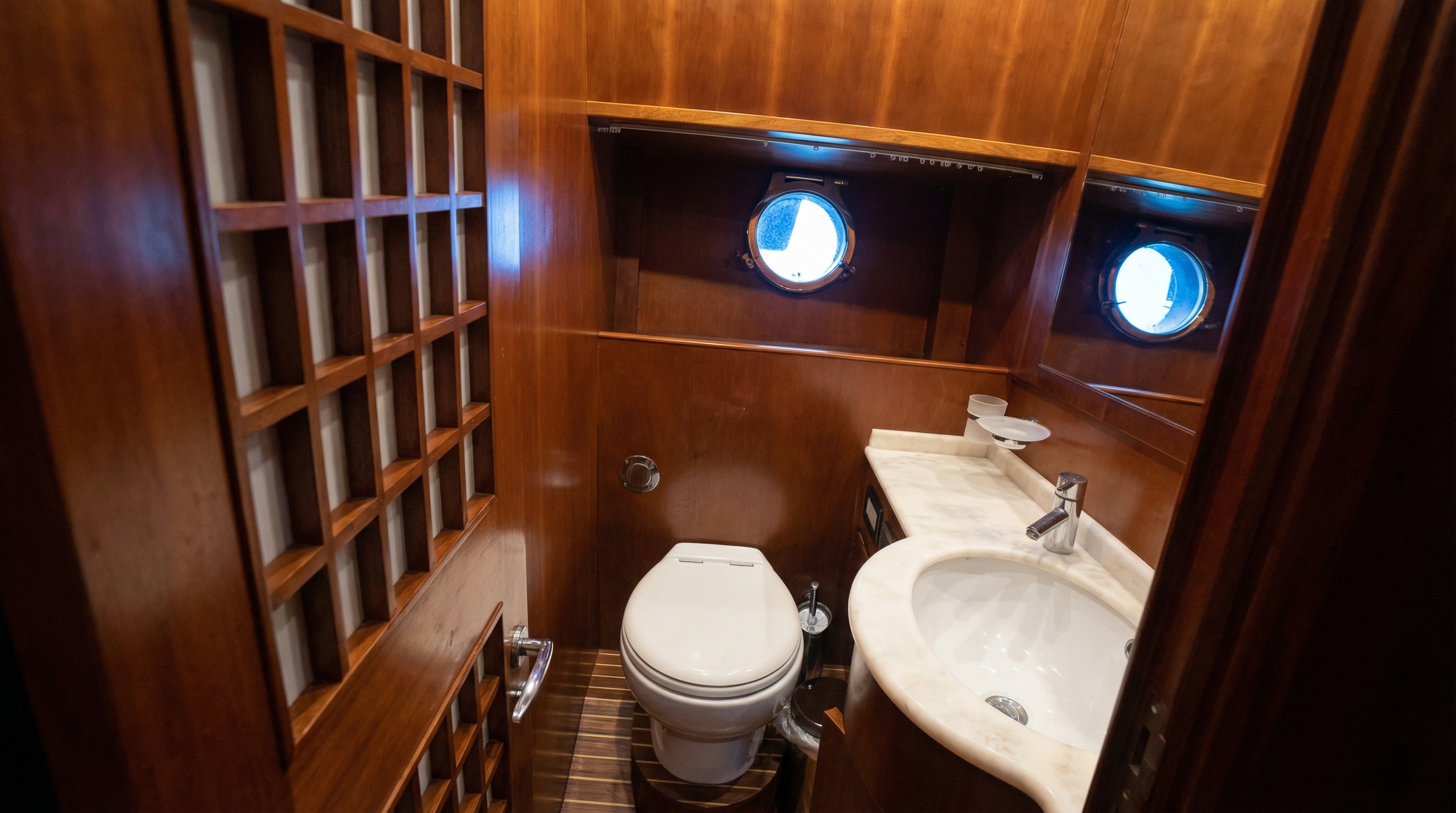 Navalia 60 — photo 10 of 14